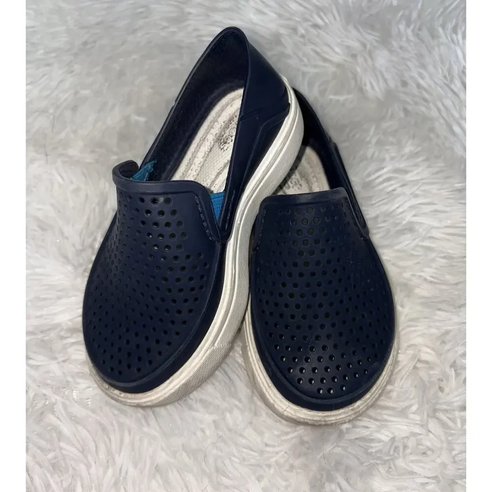 Crocs Toddler Sz. 7 Citilane Rona Slip On casual Navy Shoe. Comf, Cute